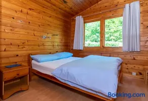 Pinecroft Lodges - Image 2