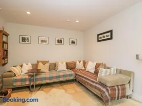 The Lodge - Image 1