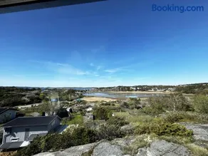 Welcome to a charming holiday home in Västra Frölunda - Image 5
