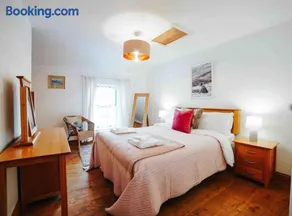 13 Tabernacle Street - Aberaeron - Image 2