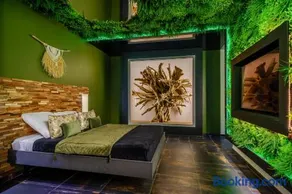 Love Room Evasion Duo - Image 4