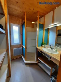 Chalet tout équipé vue sur le lac de la Dathée Vire Normandie - Image 1