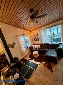 Om chalet 2 avec spa et foyer bordé du fleuve - Image 1