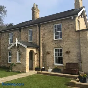 Wayside , 3 bed , 2 bath charming house close to Lincoln - Image 1