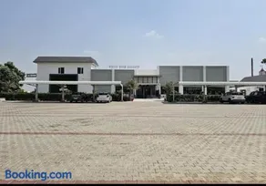 White Rose Resort - Image 1