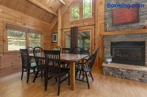 Wraparound Deck, Screened in Hot Tub - Image 1