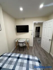 Upscale Relax 2 Bedroom near Yankee Stadium 14 min drive - Image 4