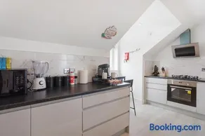 Long-Term Large Penthouse - Golf course nearby - Image 2