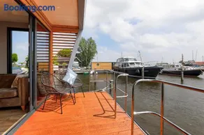 Luxe Houseboat Skoft - Image 2