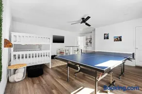 Cedar Park 4BR HotTub PingPong - Image 2