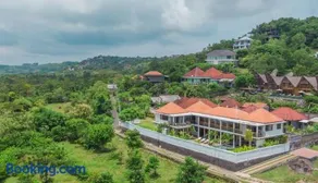 Alam Sweet Ulu-Modern "Balinese Style Villa" 3 Large Comfy Beds 2 private Bedrooms, Panoramic Ocean Views Pool - Image 3