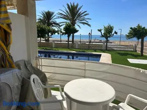 Right on the beach - Image 3
