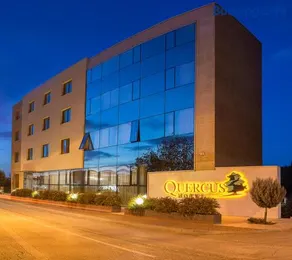 Hotel Quercus - Image 1