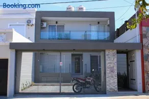 Departamentos Fleming, luminosos p hasta 4 personas - Image 2