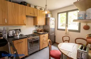 Maison de charme à Arbonne-la-Forêt avec terrasse-jardin verdoyant - Image 3