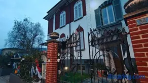 Villa WOLF - A 1919 original Swiss Villa with Garden near Como - Image 2