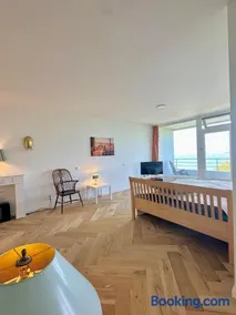 2-Zimmer-Apartment mit traumhaften Kieler Förde Blick - Image 3