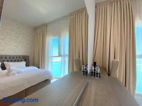 Full Seaview & Louvre Museum 1BHK - Al Reem Island - Image 2