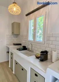 Batsi Seaside Apartment - Image 2