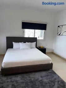 Blue House Hotel - Image 2