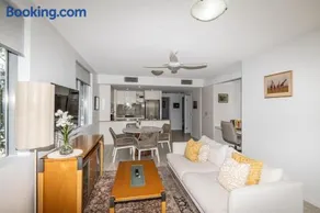 Drift North Beachfront Apartments - Private Apartments - Image 5