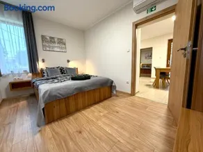 Hídfő Apartman - Image 2