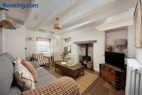 1 Wellington Place, Mousehole - Image 2