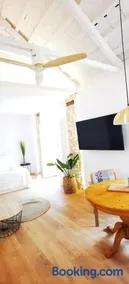 MANZANO PALACE. Habitaciones y Suites 30 m2 en la Plaza Mayor - Image 1