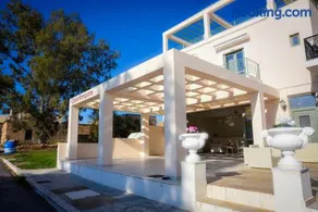 Costa Rampane - Image 3