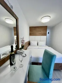 Hotel Villa Garden Ulcinj-Ulqin - Image 1