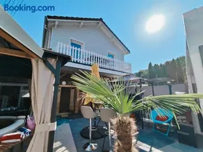 Chalet Poirie - Jacuzzi, Sauna et Terrasse de rêve - Image 1