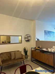 Urban House - Image 3