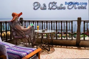 Ali Baba Hotel - Image 1
