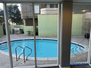Mid-City Charm 2BR Near LAs Hotspots! - Image 2