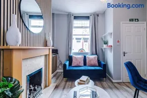 St Helens Central, 2 Bed , Long Stay OFFERS, Contractors, Relocations, Families, Sleeps 4 , St Helens - Image 5