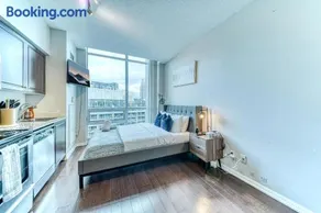 StayToronto - CityLite Studio Stay in Toronto - DT - Image 1