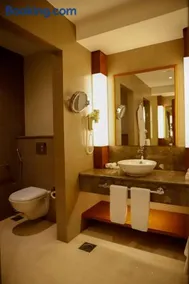 Crowne Plaza Sohar By IHG - Image 4