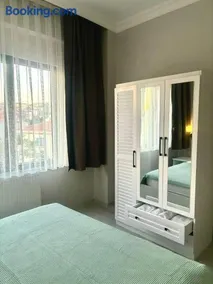 Sevez Apart - Image 3