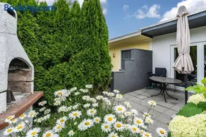 Bungalow 73 - Image 1
