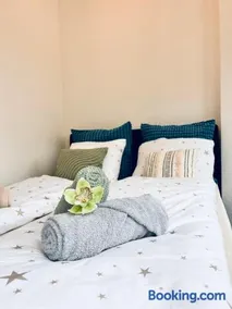 Serene Stay - Image 2