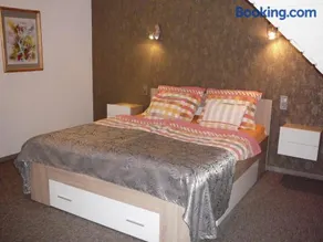 Dunakanyar Apartment - Image 4