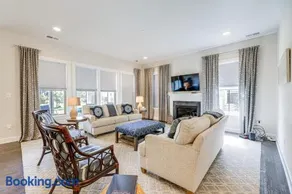 Cozy Coastal Winter: Family Home Near Bethany - Image 1