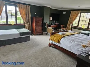 Oak House Laois B&B - Image 1
