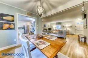 Kennebunk Family Cottage - Image 5
