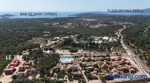 Joli T2 climatisé au calme à 10 mm de Porto-Vecchio dans une résidence de tourisme - Image 1