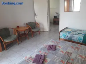 Panorama Apartments - Image 4