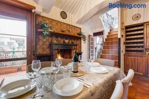 The Elegant Penthouse - Ampio Attico con Posto Auto - Image 2