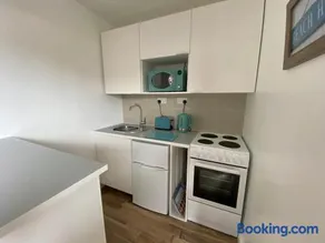 Margate Seaside Retreat - Image 4