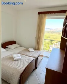 Tsaousi Apartments - Image 2