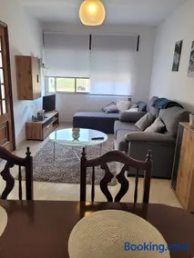 PIso de 3 habitaciones en centro de Miño - Image 2